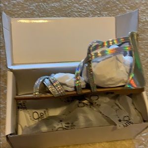 Cute strapped sandals for girls